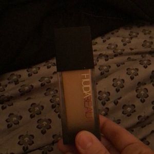 HUDA BEAUTY FOUNDATION